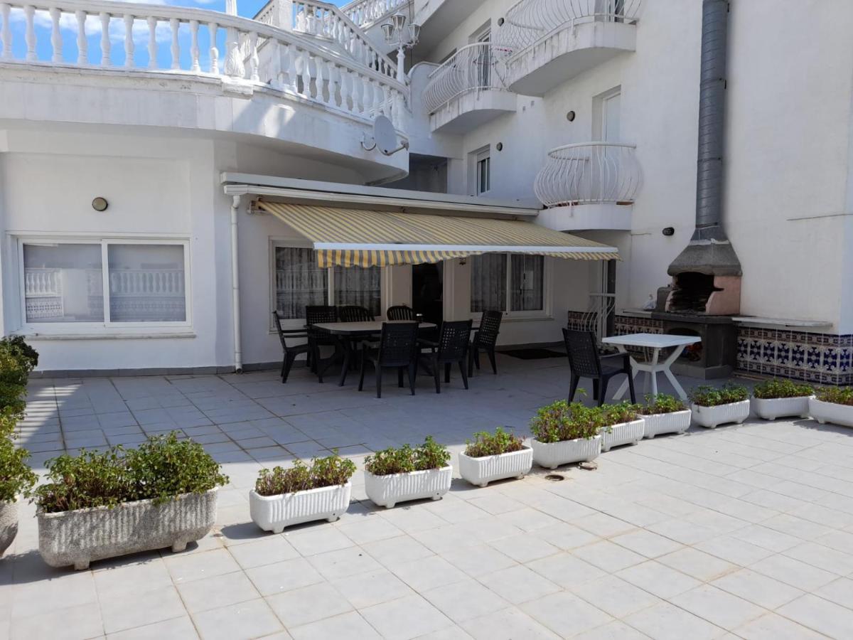Apartamentos Las Americas - Blanes Beach ภายนอก รูปภาพ