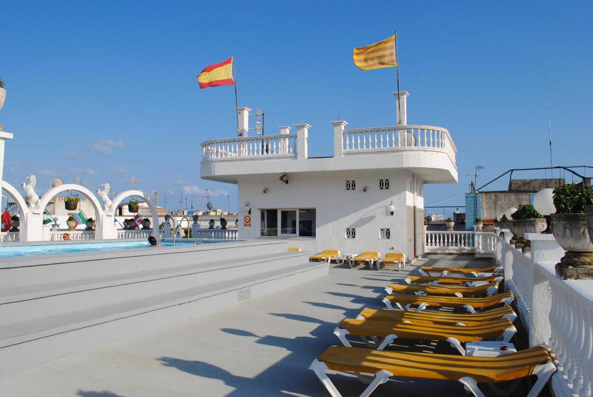Apartamentos Las Americas - Blanes Beach ภายนอก รูปภาพ