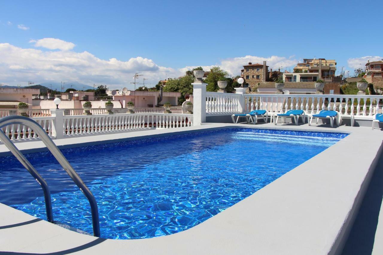 Apartamentos Las Americas - Blanes Beach ภายนอก รูปภาพ
